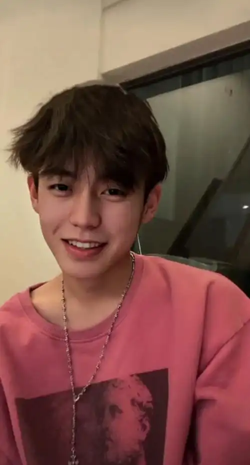 余庆伟今天依旧爱我 - 堆糖,美图壁纸兴趣社区