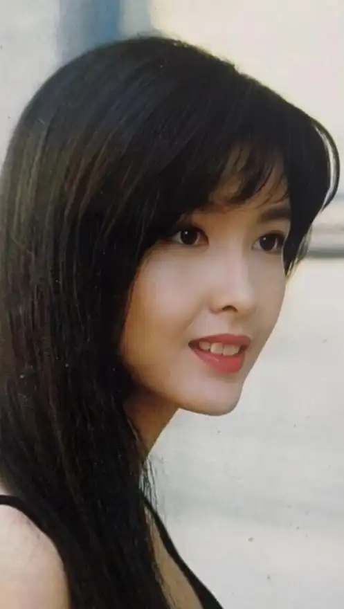 手机壁纸周慧敏