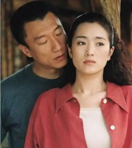 丁嘉丽刚结婚就出轨,丈夫的报复手段让她有苦难言_父母_孩子_男友