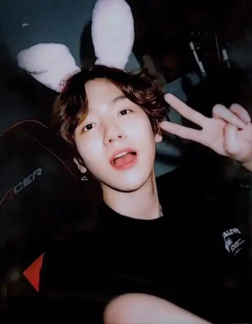 女友视角各种伯贤自拍