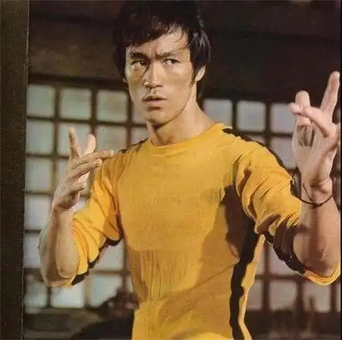 李连杰两改国籍疾病缠身最后愿望落叶归根作出一个重大承诺