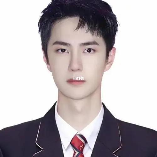 王一博79怎么连张证件照都这么可爱帅气.