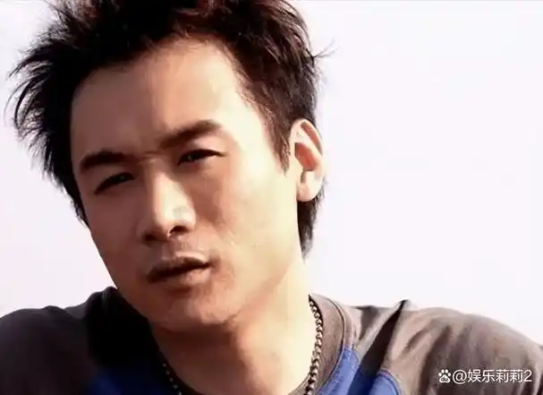 8位明星的狱中生活:没有任何优待,洗澡上厕所被围观无隐私