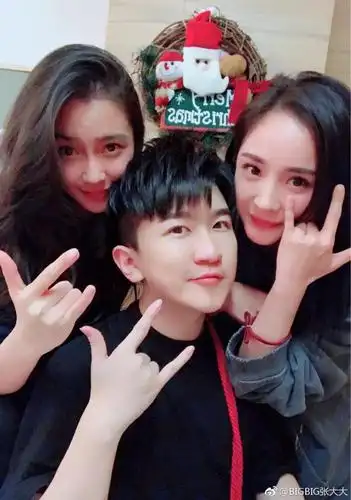 杨幂,张大大,angelababy三人行欢乐多