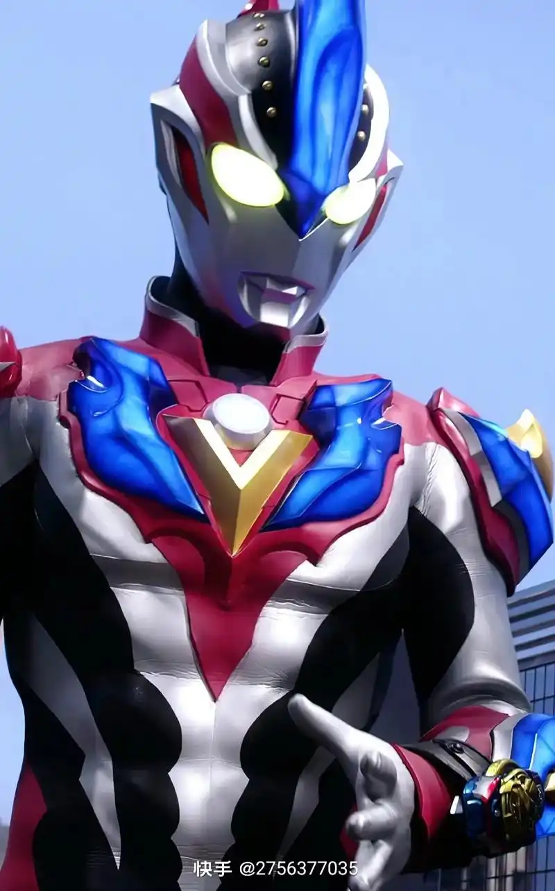 银河维克特利奥特曼,#帅就完事了 #中国式团圆 #这谁顶得 - 抖音