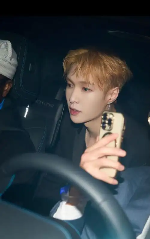 张艺兴每时每刻