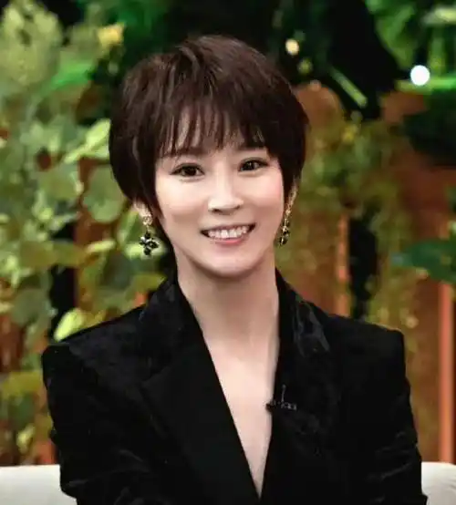 谢楠瘦到脱相,直言抵押房产支持吴京很后悔,和吴京婚姻惹争议_儿子