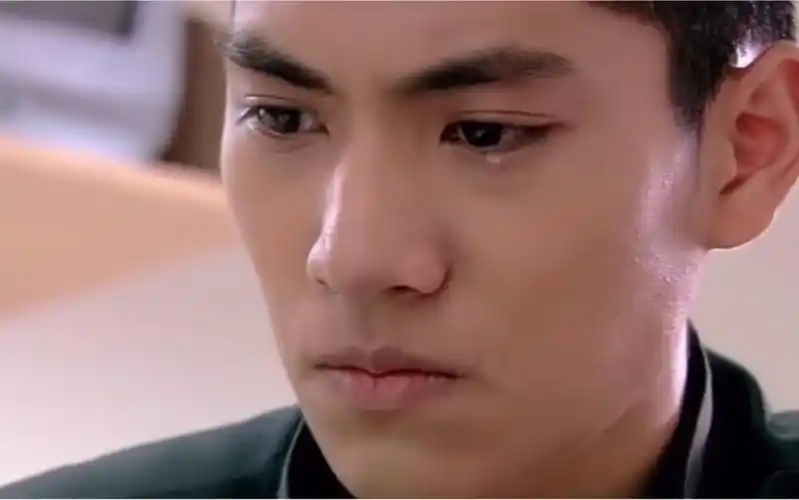 林子闳一颗眼泪我想把整个世界给他