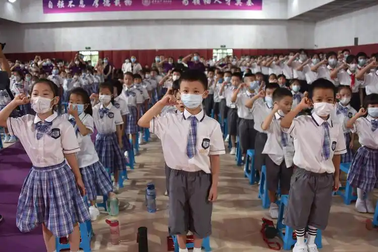 开学啦!清华附中湾区学校扬帆起航! -信息时报