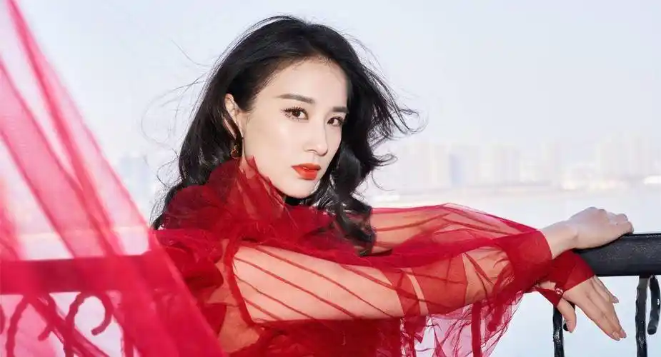 又被黄圣依美到了!