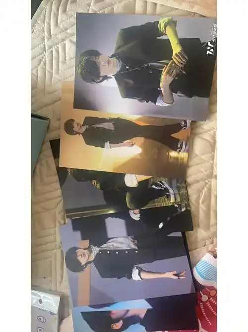 宋亚轩明信片校园英雄