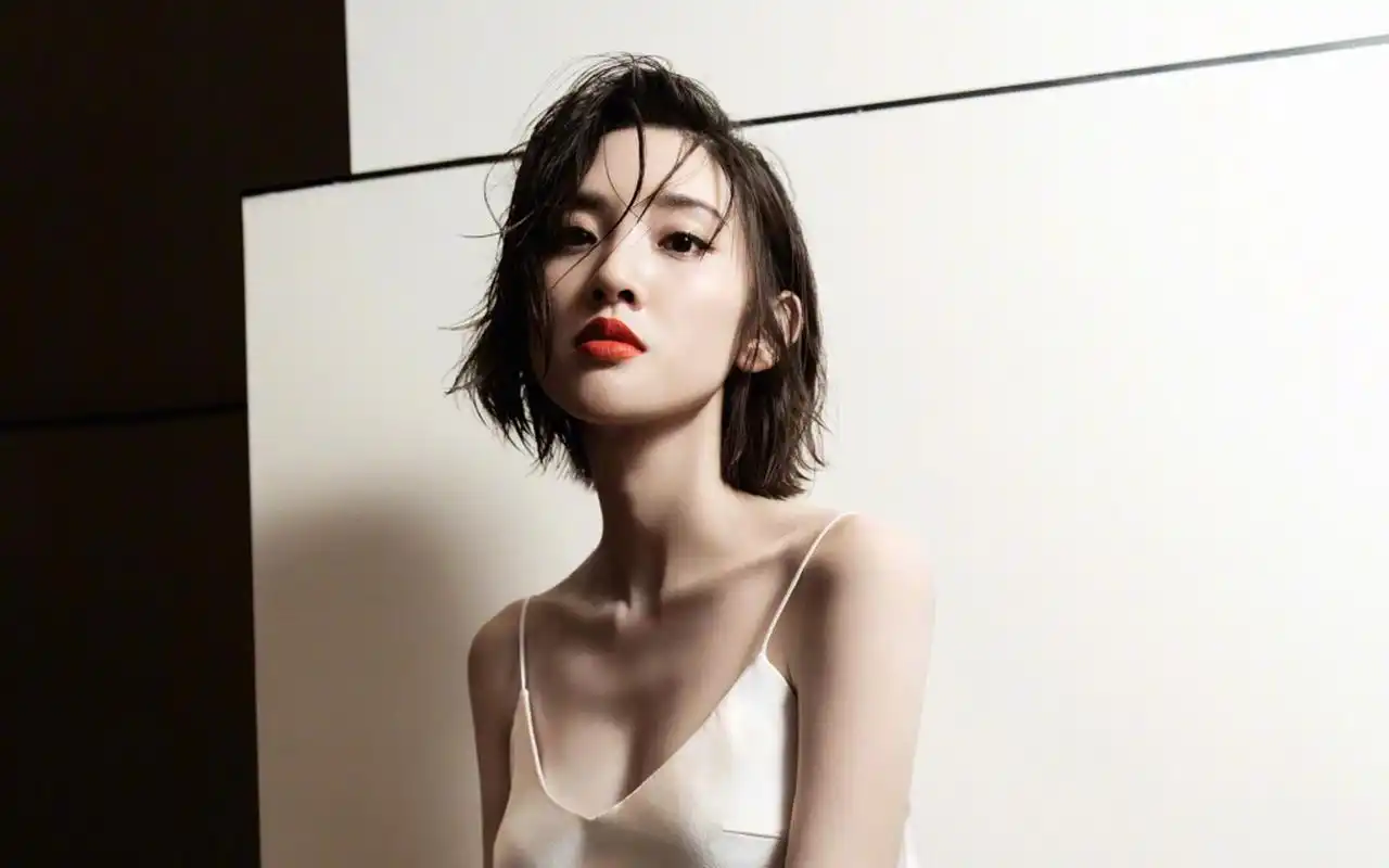 唐艺昕性感妩媚写真桌面壁纸