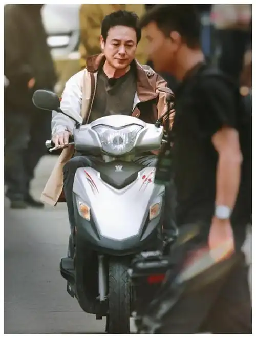 狂飙拍摄地江门再现张颂文兄弟与妹妹综艺之旅