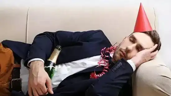 醉酒之后的千姿百态快来看看你是哪一种