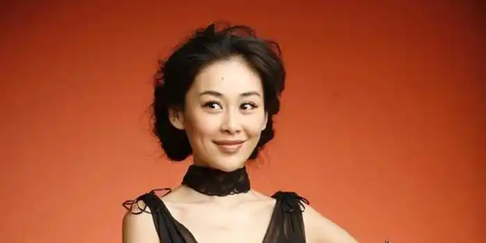 资料图片:演员周扬精彩写真(3)