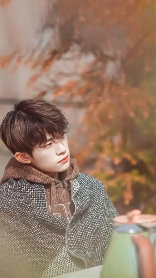 易烊千玺 芒果tv湖南卫视综艺朋友请听好 饭… - 堆糖,美图壁纸兴趣