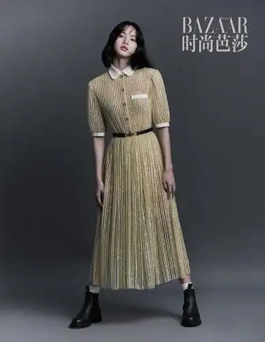 lisa|时尚芭莎 四月刊封面