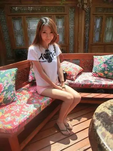 女友真实女友照片献出_美腿吧_百度贴吧