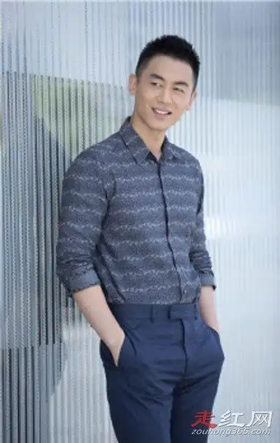 朱亚文个人详细资料割双眼皮了吗