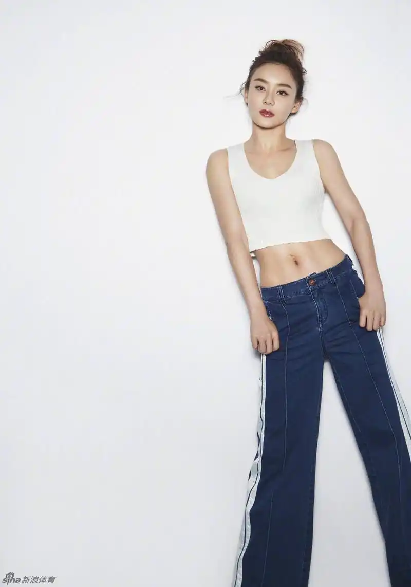 袁姗姗晒出健身照秀好身材