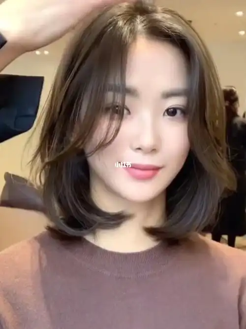 短发女孩最爱的短发烫发气垫烫发圆脸也适合