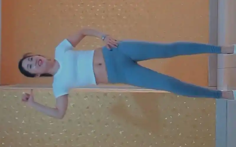 新泰金金广场舞