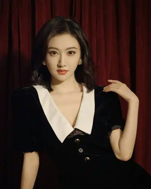 景甜时尚合集:温柔温婉,气质淡雅