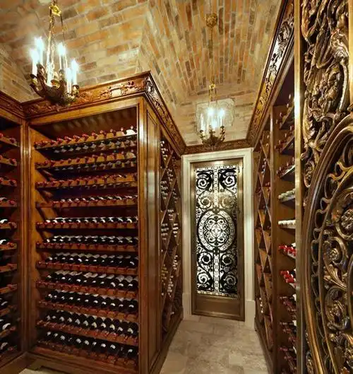 豪华大气的酒窖装修图片效果图