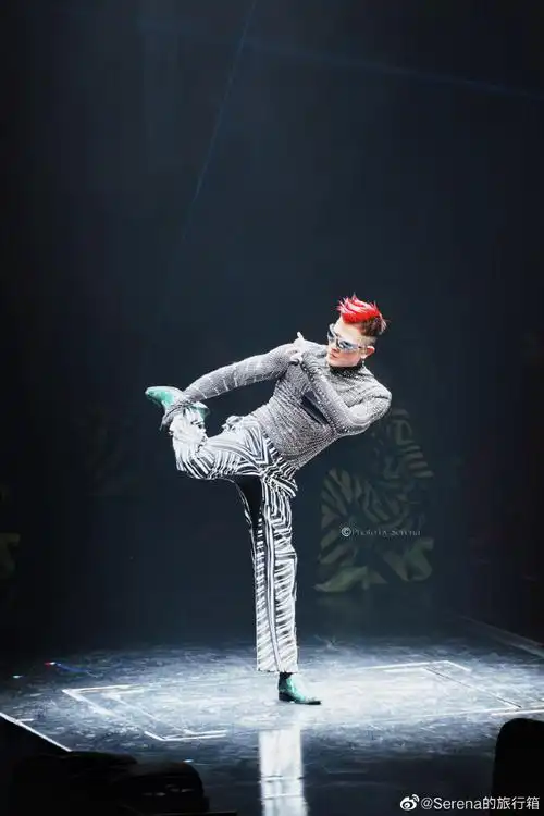 唱跳2小时92郭富城的状态也太好了吧7515这次来澳门正巧碰到