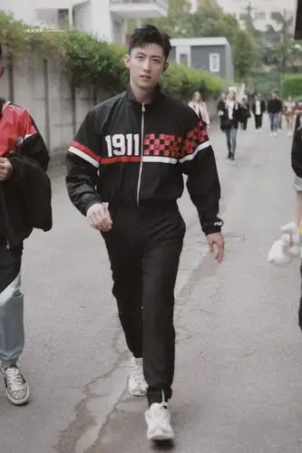 20190922 黄景瑜 fila 2020春夏米兰时装周大秀