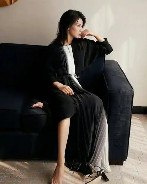 从头到脚都很漂亮的女神_高跟鞋_魅力_时尚