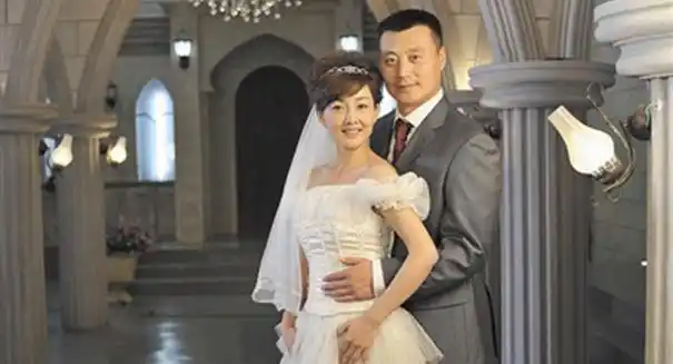 人生若只如初见任程伟与黄蕾19岁一见钟情相爱30年岁月无声