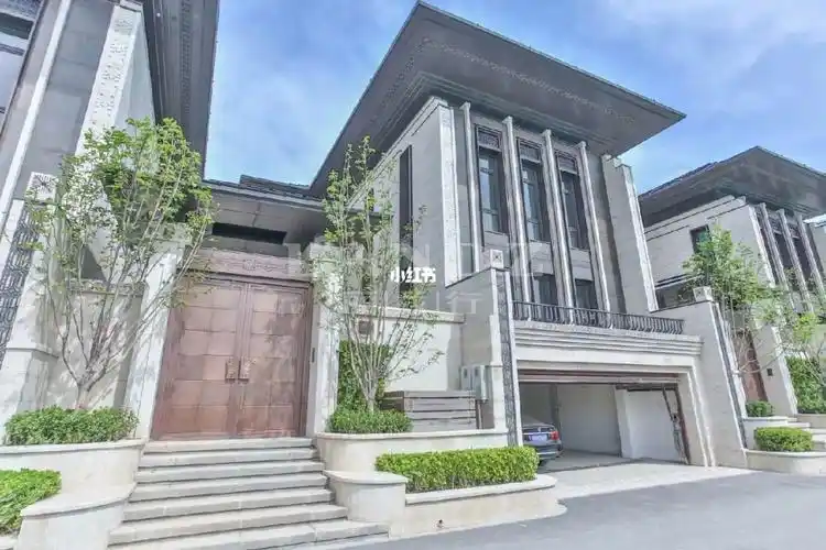 院子,有钥匙随时能看哦#润泽御府  #颐和原著  #紫玉山庄  #九章别墅