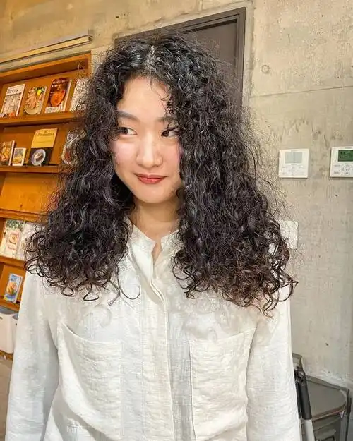 烫发没目标,就选全头小卷卷,没想到这么美|发型|卷发|染发|发量_网易