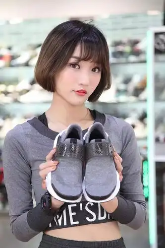 xh55 girl#「"短头发的女生就是有自带的运动气息"— 小柒」