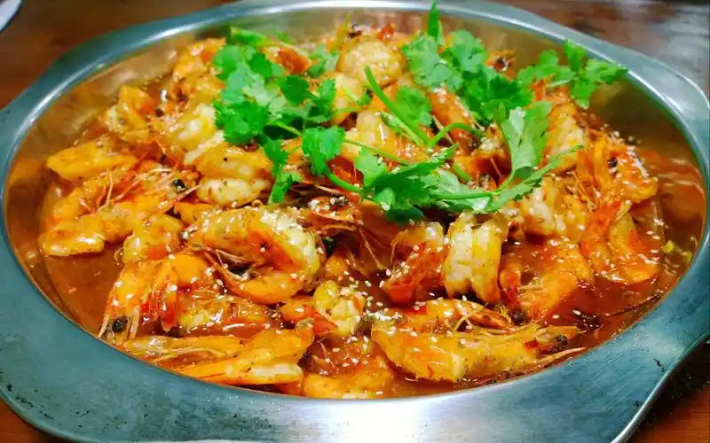 定州香辣虾火锅已经开了十几年了,每天都爆满_哔哩哔哩_bilibili