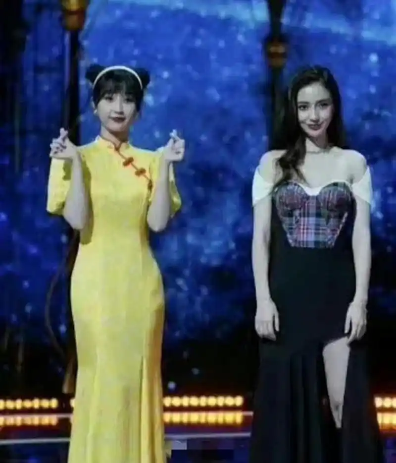 虞书欣angelababy同框