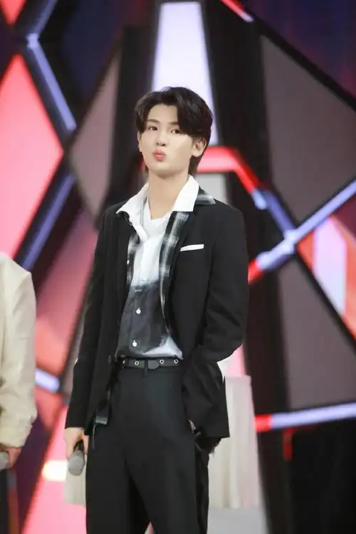 黄明昊justin快乐大本营##快乐大本营