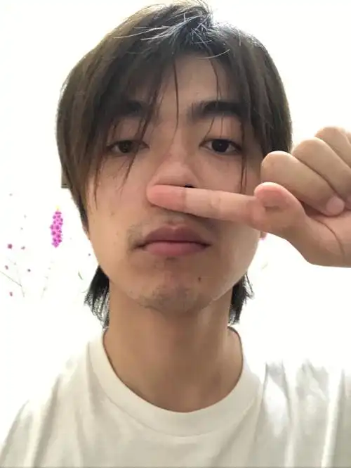 男生发型鬓角软化