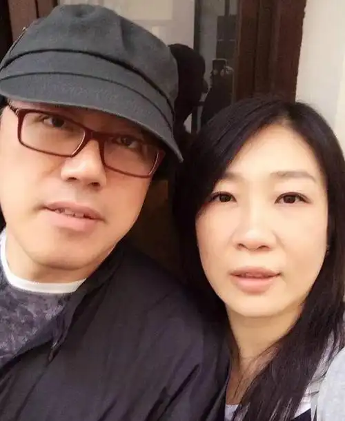 张宇与妻子十一郎闪婚(12岁相识17岁相爱苦情歌王子张宇背后)(11)