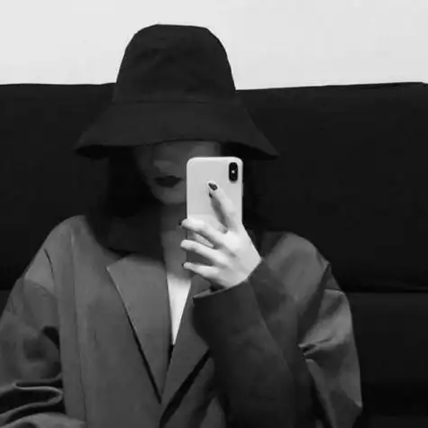 女生头像霸气侧脸头像黑白女生十分的可爱唯美