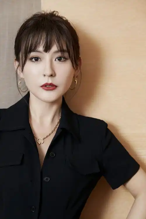 原创网络暴力太过可怕现在热依扎的微博评论风格大变