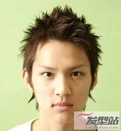 男生个性毛刺发型酷炫有型回头率高