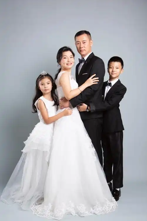 我们五年一次的全家福照