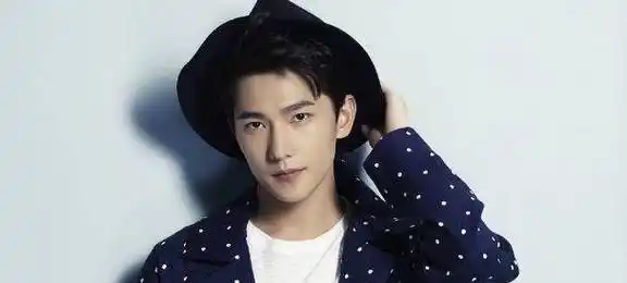 他是根红苗正的军艺校草,凭作品爆红,今一则爆料令他惨变怂包_杨洋