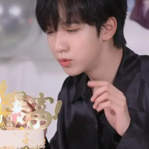 贺峻霖小朋友615生日快乐