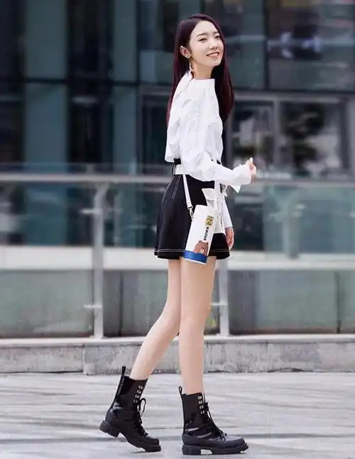 孟美岐真是霸气十足一身黑色系服装又飒又a眼神坚定气场全开