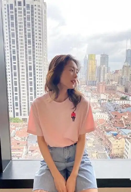 学大表姐刘雯穿搭