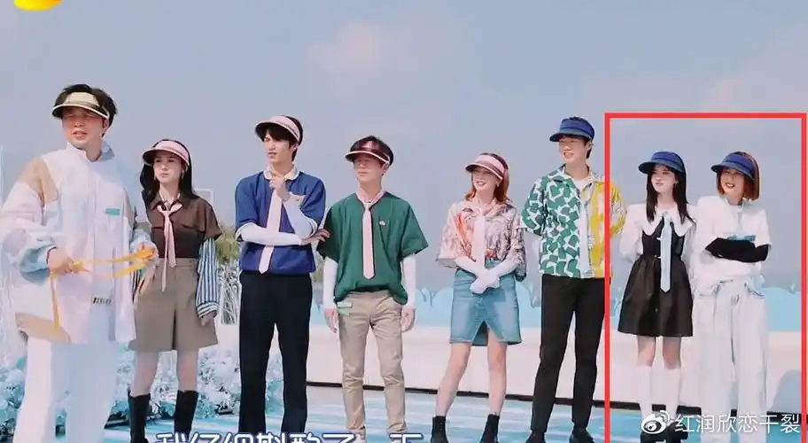 鞠婧祎和吴昕的身高差距到底是多少穿鞋前后差距有点大