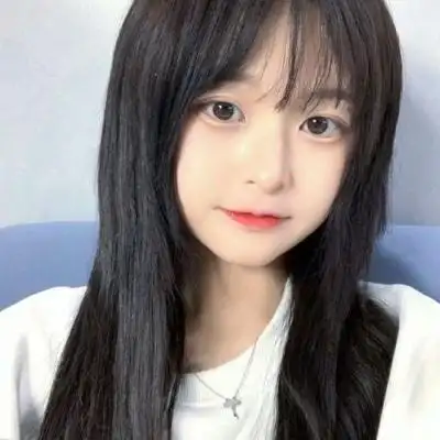 好看的真人图片-美女头像 - 壁纸家